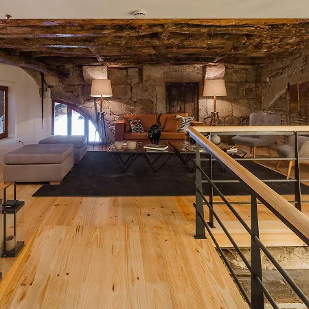 River Aparthotel 4*