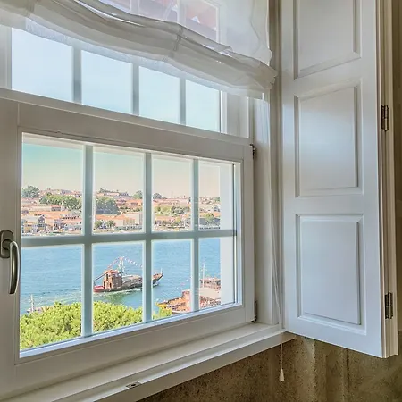 River Apartahotel Oporto