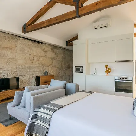 River 4* Porto