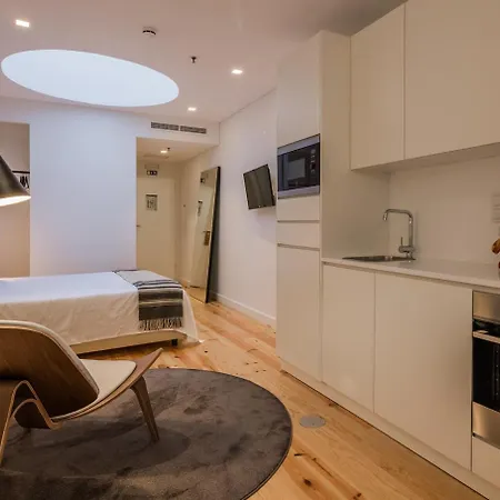 River Hotel apartamentowy 4*