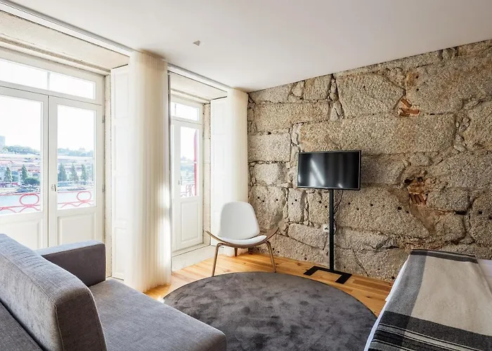 Ξενοδοχείο με διαμερίσματα River